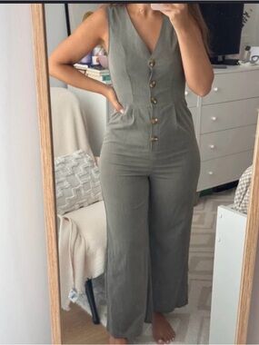 ❌SOLD❌SHEIN Olive Green Sleeveless Button-Front Wide-Leg Jumpsuit